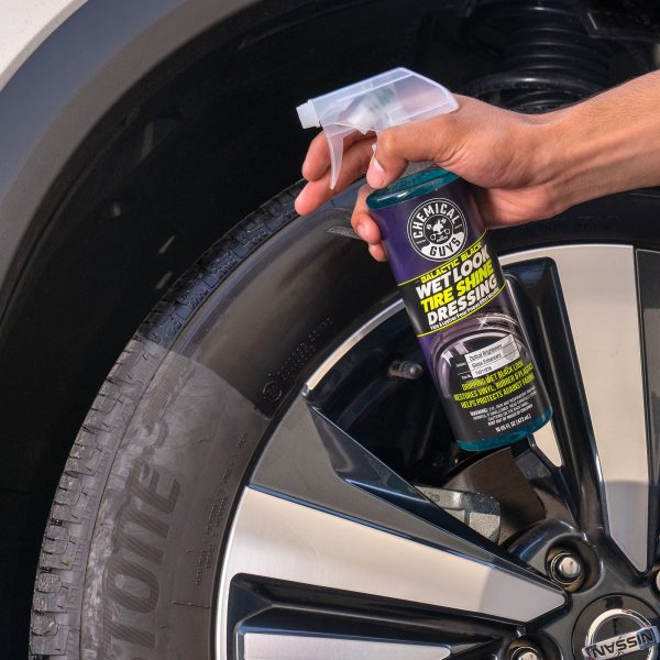 Galactic Black Wet Look Tire Shine Dressing (16oz)